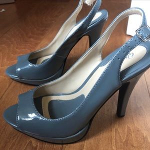 Dolphin grey heels